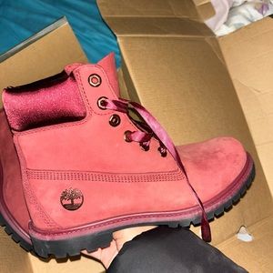 burgundy timberlands